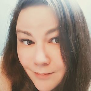 Meet your Posher, Alyson